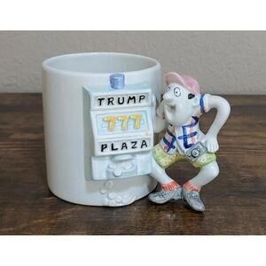 Cool Vintage 1989 1 Fitz & Floyd Trump Plaza Casino Mug Slot Player